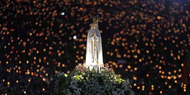 	 	 Chaplet of Adoration and Reparation